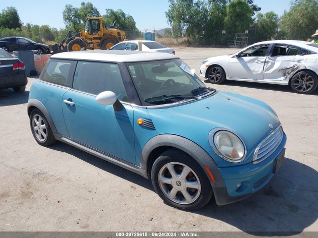 2007 MINI COOPER WMWMF33567TU60309 Photo 0