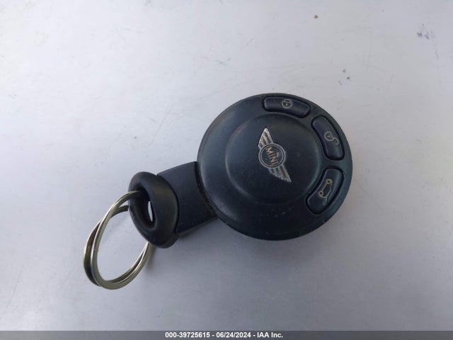 2007 MINI COOPER WMWMF33567TU60309 Photo 10