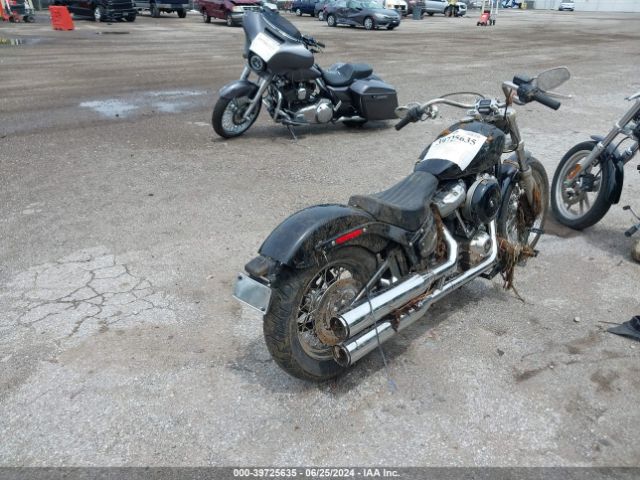 2021 HARLEY-DAVIDSON FXST 1HD1BVJ14MB028122 Photo 3