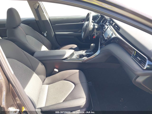 Toyota CAMRY LE 2019 4T1B11HK2KU236870 Image 5