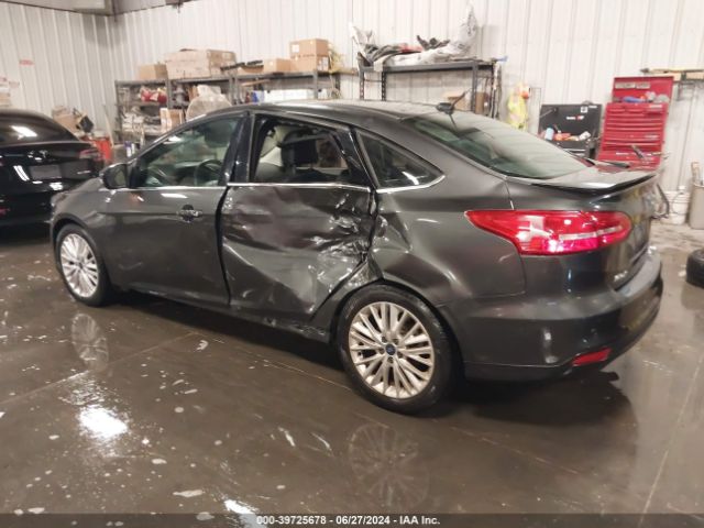 1FADP3J2XHL239179 Ford Focus Titanium
