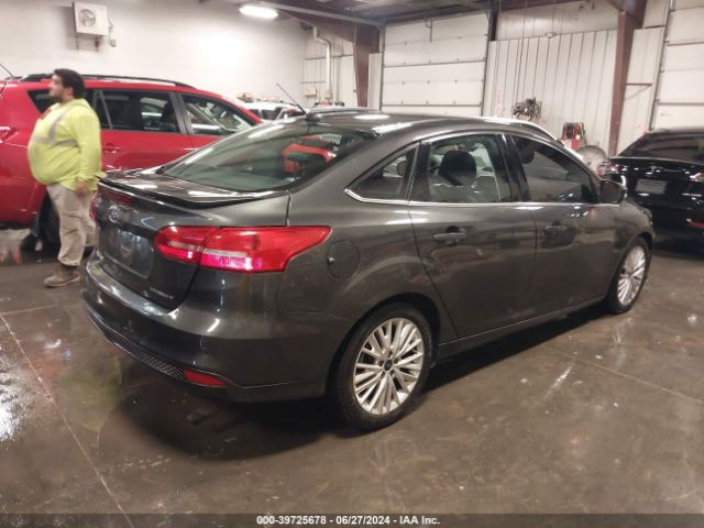 1FADP3J2XHL239179 Ford Focus Titanium