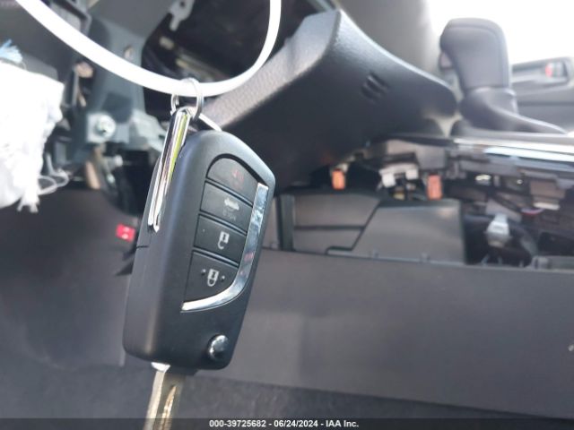 5YFB4MDE9RP140352 Toyota COROLLA LE