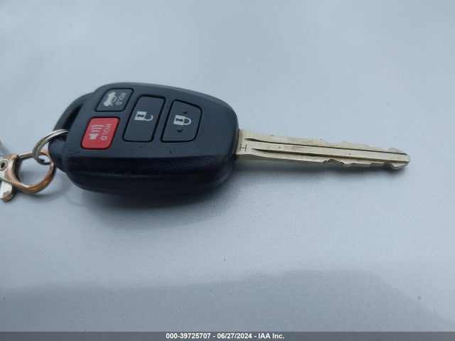 Toyota Corolla S Plus 2015 2T1BURHE0FC327773 Image 11