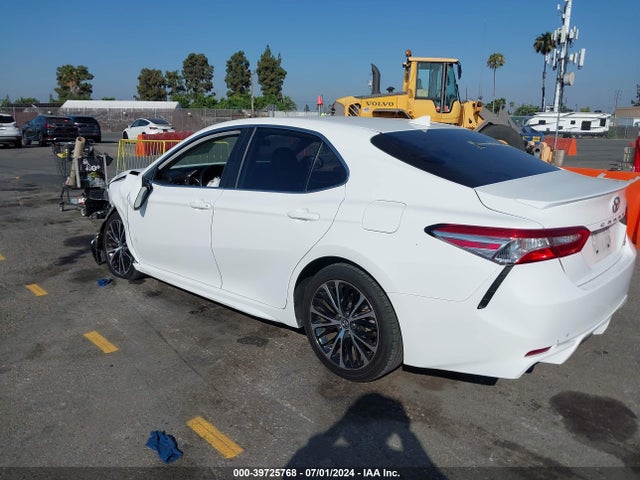 Toyota CAMRY SE 2020 4T1G11AK0LU940387 Image 3