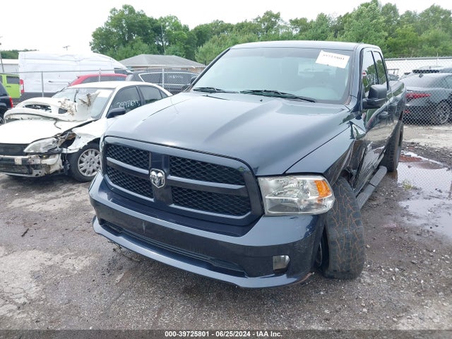 RAM 1500 Express Quad Cab 4x4 6'4 Box 2017 1C6RR7FG4HS845516 Image 2