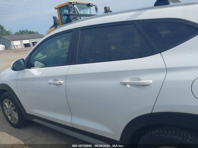 KM8J3CA47JU609560 Hyundai TUCSON SEL