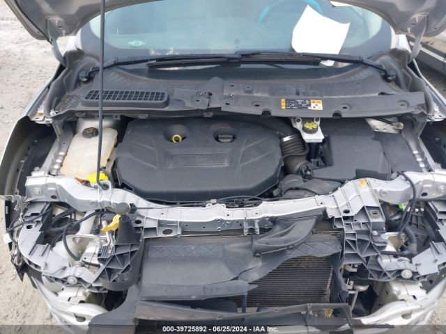 1FMCU0J92GUC62776 Ford Escape Titanium