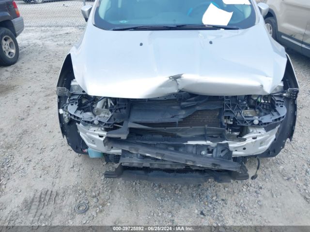 1FMCU0J92GUC62776 Ford Escape Titanium