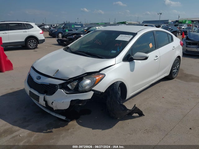KIA FORTE LX 2015 KNAFX4A65F5368750 Image 2