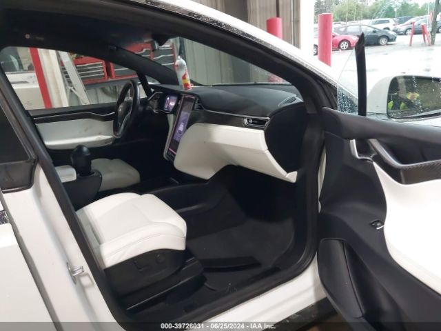 5YJXCBE23HF055745 Tesla Model X 100d/75d/90d