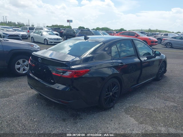 Toyota CAMRY SE 2025 4T1DAACK6SU007785 Image 4