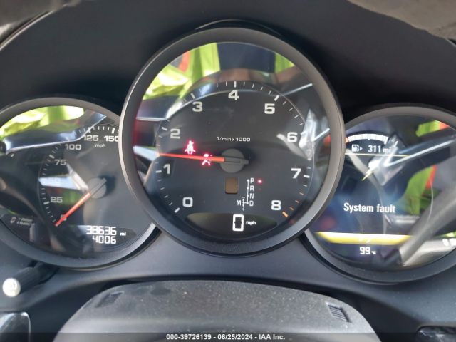 WP0AA2A82JK260858 Porsche 718 Cayman