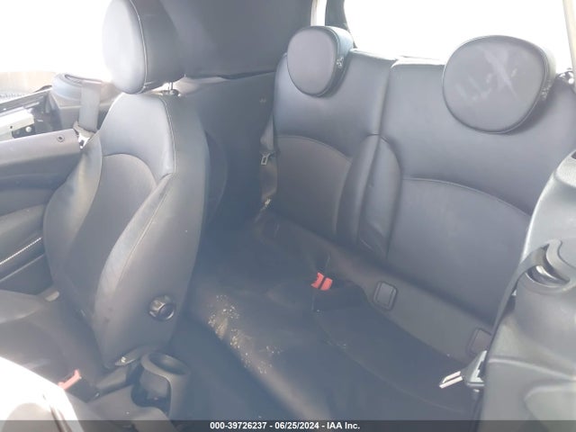 2011 MINI COOPER S WMWZP3C51BTX83677 Photo 7