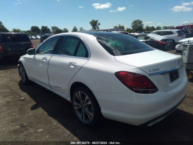 W1KWF8EB5MR611327 Mercedes-Benz C 300 4matic