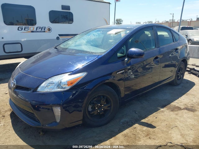 Toyota Prius Two 2014 JTDKN3DU1E1759721 Image 2