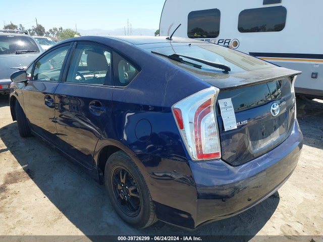 Toyota Prius Two 2014 JTDKN3DU1E1759721 Image 3