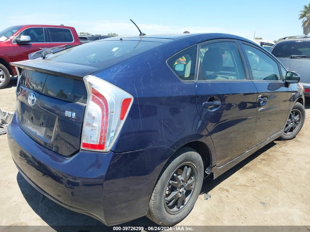 Toyota Prius Two 2014 JTDKN3DU1E1759721 Image 4