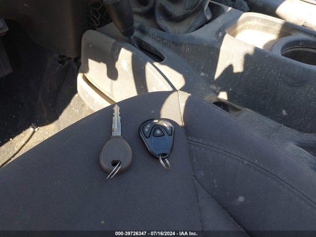 1C4BJWDG2GL242460 Jeep Wrangler Unlimited Sport