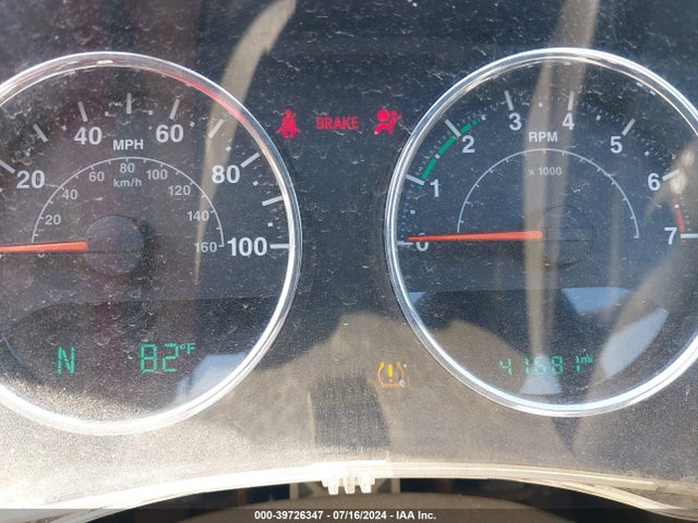 1C4BJWDG2GL242460 Jeep Wrangler Unlimited Sport