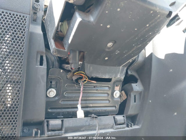 1C4BJWDG2GL242460 Jeep Wrangler Unlimited Sport
