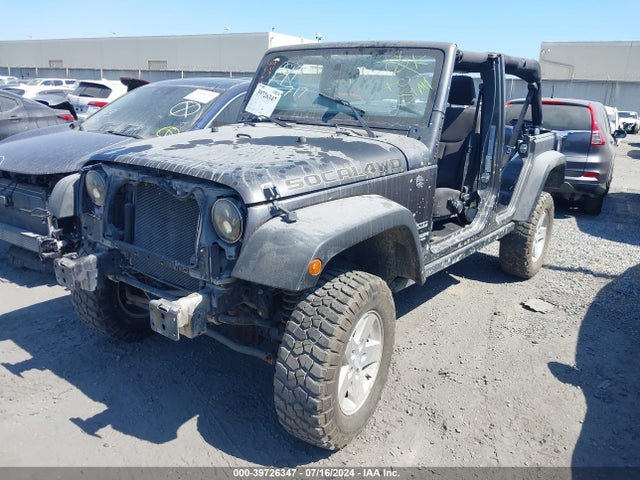 1C4BJWDG2GL242460 Jeep Wrangler Unlimited Sport