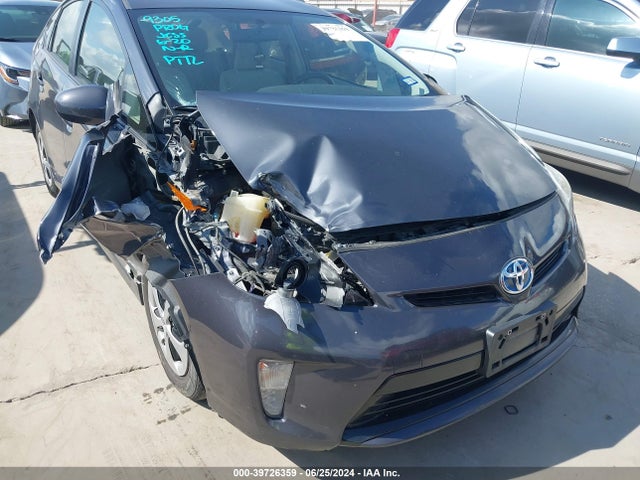 Toyota Prius Three 2014 JTDKN3DU5E0383191 Image 13