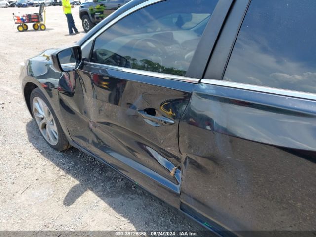 19UDE2F32JA001518 Acura Ilx Acurawatch Plus Package