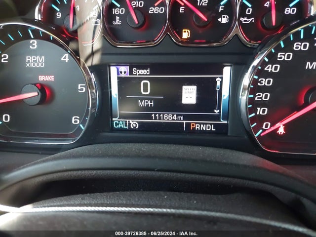 Chevrolet Suburban Lt 2018 1GNSKHKC2JR304153 Image 15