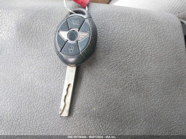 2007 MINI COOPER WMWRF33567TG17569 Photo 10