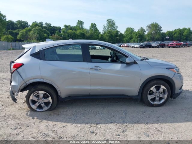 3CZRU6H31NM702064 Honda Hr-v Awd Lx