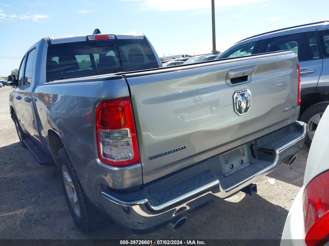1C6SRFMT2NN176331 RAM 1500 Big Horn  4x4 6'4 Box
