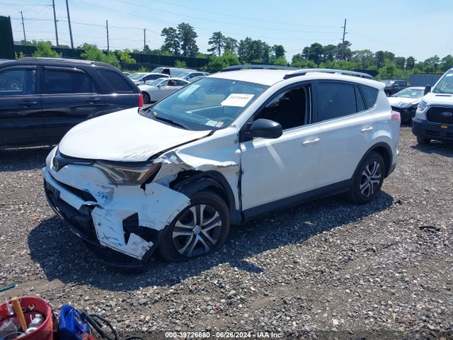 Toyota RAV4 LE 2017 JTMBFREV1HJ706660 Image 2