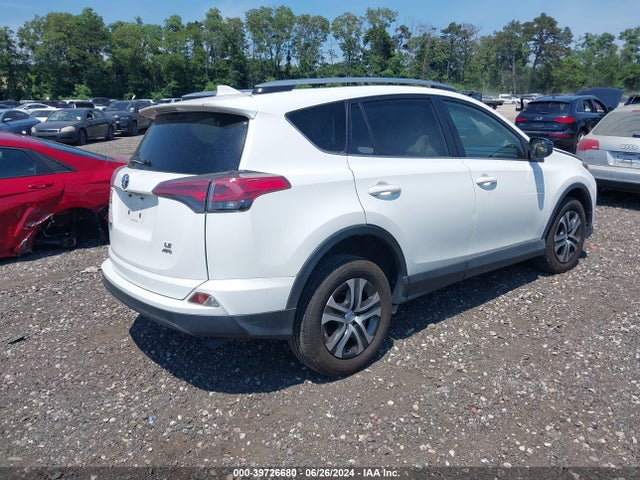 Toyota RAV4 LE 2017 JTMBFREV1HJ706660 Image 4
