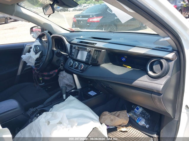 Toyota RAV4 LE 2017 JTMBFREV1HJ706660 Image 5
