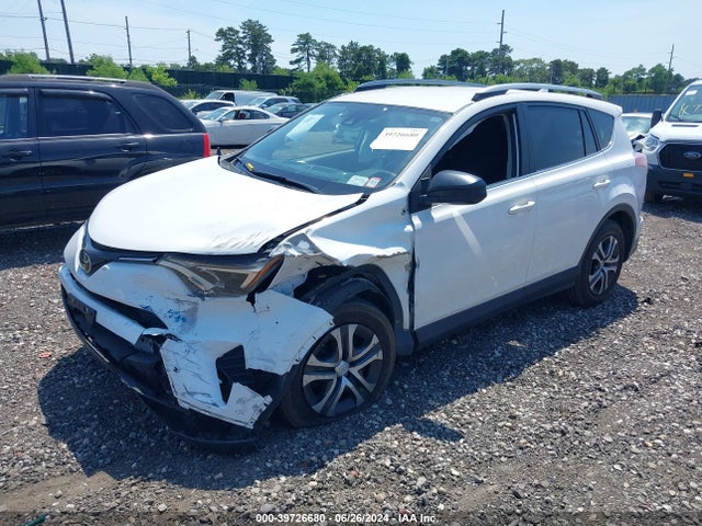 Toyota RAV4 LE 2017 JTMBFREV1HJ706660 Image 6
