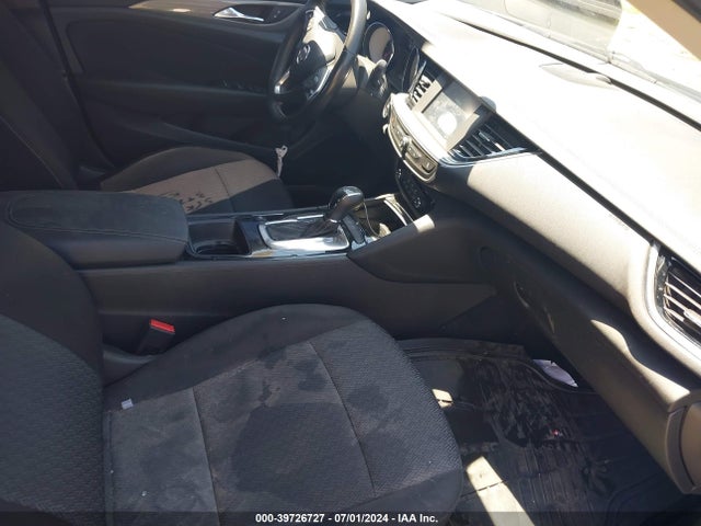 Buick Regal Sportback Preferred 2018 W04GL6SX4J1120277 Image 5