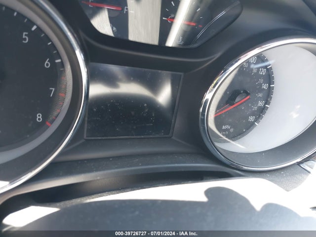 Buick Regal Sportback Preferred 2018 W04GL6SX4J1120277 Image 7