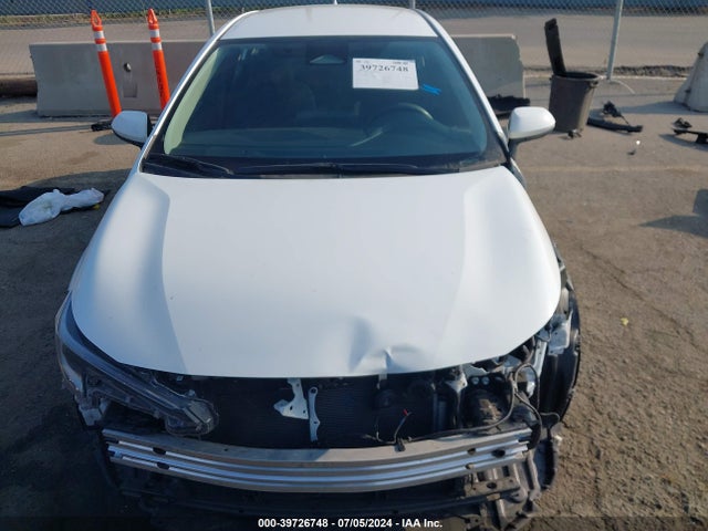 Toyota Corolla Hybrid Le 2024 JTDBCMFE2R3030803 Image 13