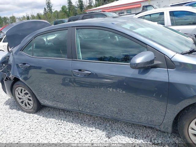 Toyota COROLLA LE 2018 2T1BURHE9JC053014 Image 13