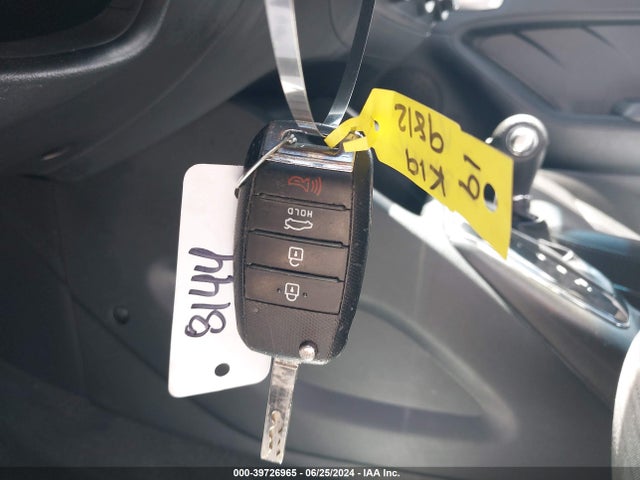 KIA FORTE LX 2018 3KPFK4A79JE229812 Image 11