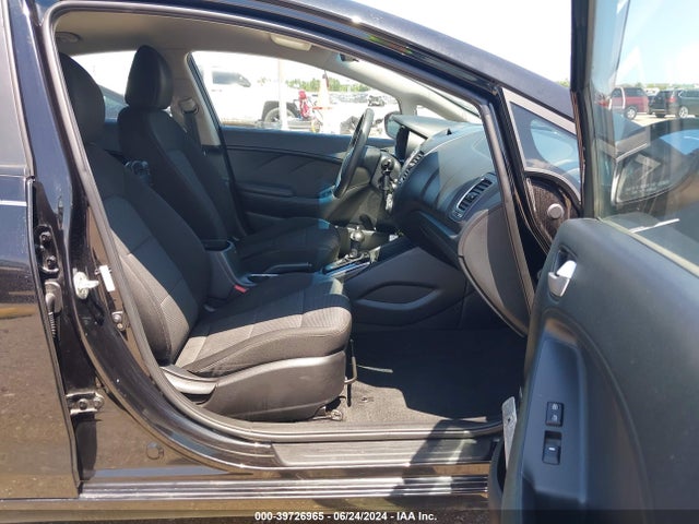 KIA FORTE LX 2018 3KPFK4A79JE229812 Image 5
