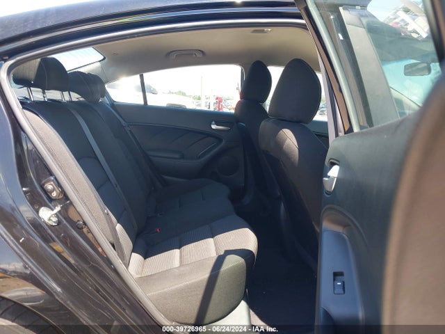 KIA FORTE LX 2018 3KPFK4A79JE229812 Image 8