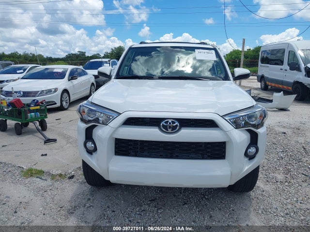Toyota 4RUNNER SR5 2019 JTEZU5JR0K5197985 Image 13