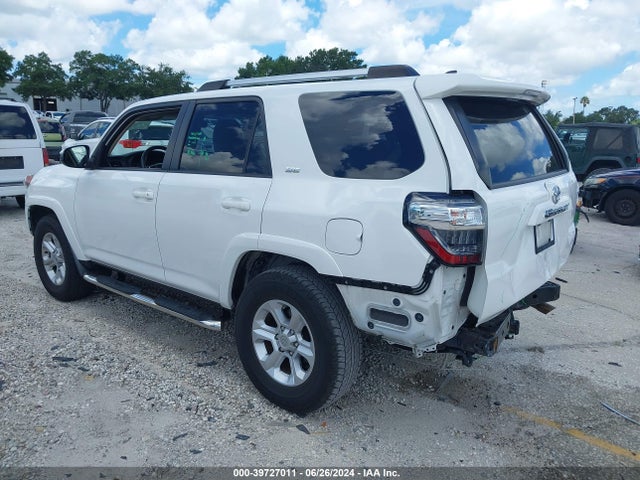 Toyota 4RUNNER SR5 2019 JTEZU5JR0K5197985 Image 3