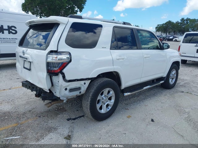 Toyota 4RUNNER SR5 2019 JTEZU5JR0K5197985 Image 4