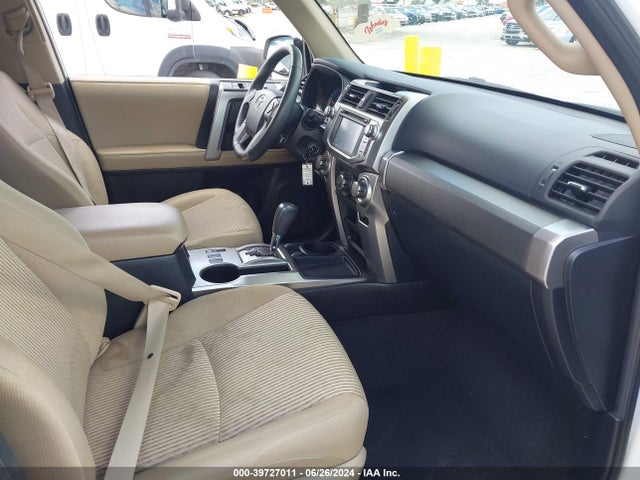 Toyota 4RUNNER SR5 2019 JTEZU5JR0K5197985 Image 5