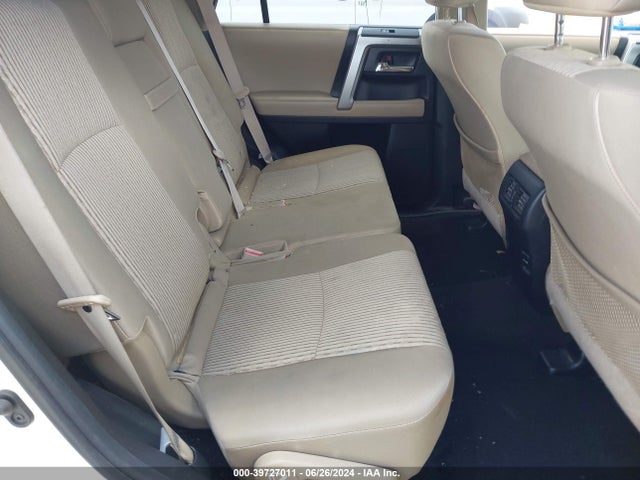Toyota 4RUNNER SR5 2019 JTEZU5JR0K5197985 Image 8