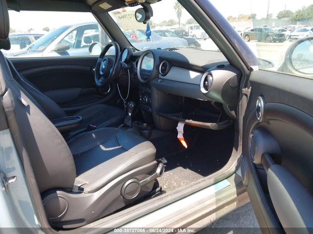 2011 MINI COOPER WMWZN3C53BT132993 Photo 4