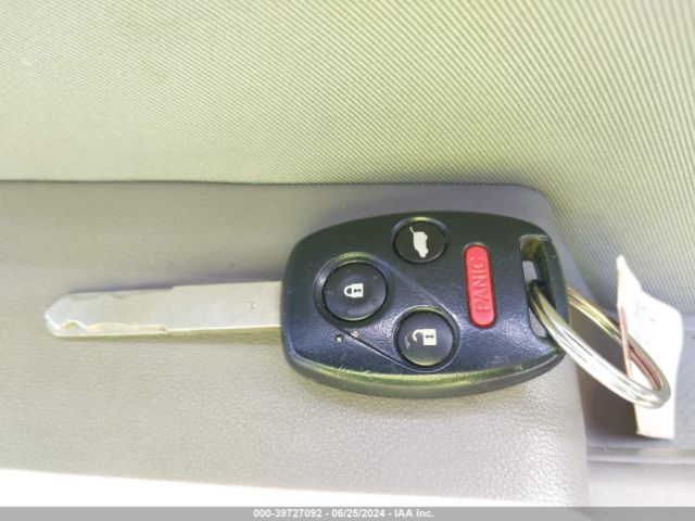 5FNYF4H29FB013242 Honda PILOT LX